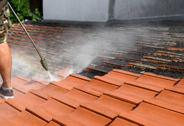 Why Choose Our Certified Pressure Washing Experts for Your Project Needs in Leetonia, OH?
